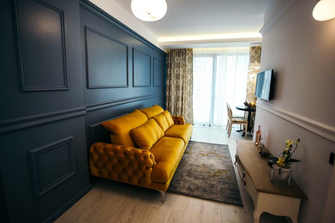 Briana Luxury * Cluj-Napoca